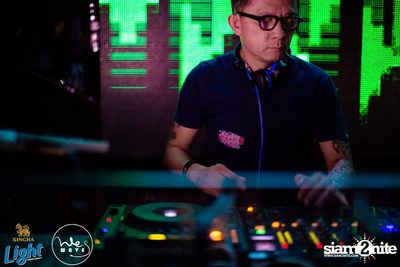 SYNCHR8NISM featuring Sherry Wang ที่ร้าน เซฟ เฮ้าส์ — photo 158