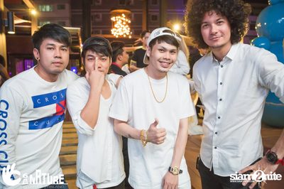 Grand Opening Party with POTATO at Signature Pub — photo 97