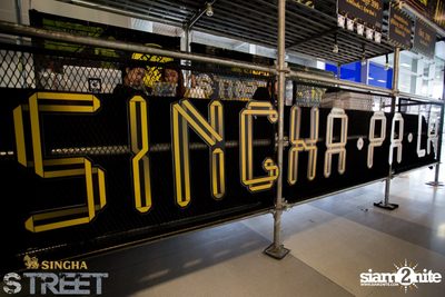 Singha S-treet with Yellow Fang, Sqweez Animal & Greasy Cafe — photo 5