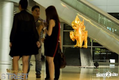 Singha S-treet with Yellow Fang, Sqweez Animal & Greasy Cafe — photo 124