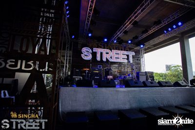 Singha S-treet with Yellow Fang, Sqweez Animal & Greasy Cafe — photo 145