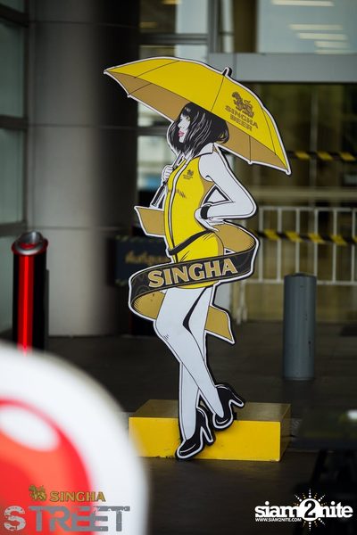 Singha S-treet with Yellow Fang, Sqweez Animal & Greasy Cafe — photo 149