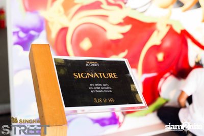 Singha S-treet with Yellow Fang, Sqweez Animal & Greasy Cafe — photo 172