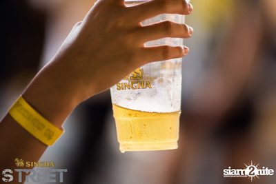Singha S-treet with Yellow Fang, Sqweez Animal & Greasy Cafe — photo 196