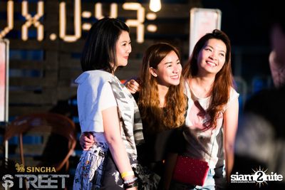 Singha S-treet with Yellow Fang, Sqweez Animal & Greasy Cafe — photo 218