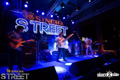 Singha S-treet with Yellow Fang, Sqweez Animal & Greasy Cafe — photo 250