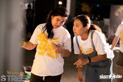 Singha S-treet with Yellow Fang, Sqweez Animal & Greasy Cafe — photo 259