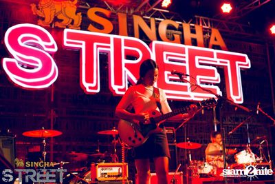 Singha S-treet with Yellow Fang, Sqweez Animal & Greasy Cafe — photo 272