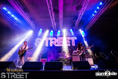 Singha S-treet with Yellow Fang, Sqweez Animal & Greasy Cafe — photo 286