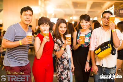 Singha S-treet with Yellow Fang, Sqweez Animal & Greasy Cafe — photo 327