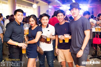 Singha S-treet with Yellow Fang, Sqweez Animal & Greasy Cafe — photo 336