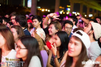 Singha S-treet with Yellow Fang, Sqweez Animal & Greasy Cafe — photo 351