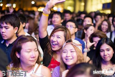 Singha S-treet with Yellow Fang, Sqweez Animal & Greasy Cafe — photo 355