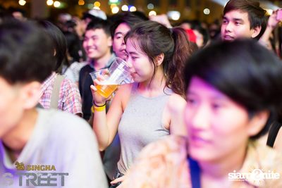 Singha S-treet with Yellow Fang, Sqweez Animal & Greasy Cafe — photo 357