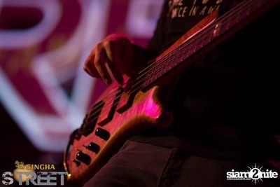 Singha S-treet with Yellow Fang, Sqweez Animal & Greasy Cafe — photo 379