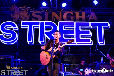 Singha S-treet with Yellow Fang, Sqweez Animal & Greasy Cafe — photo 390