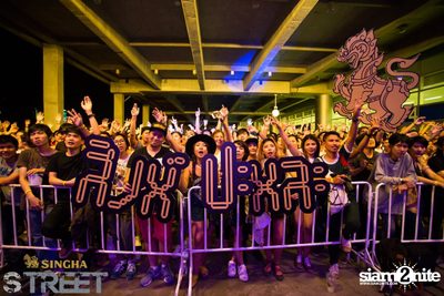 Singha S-treet with Yellow Fang, Sqweez Animal & Greasy Cafe — photo 401