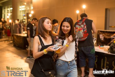 Singha S-treet with Yellow Fang, Sqweez Animal & Greasy Cafe — photo 418