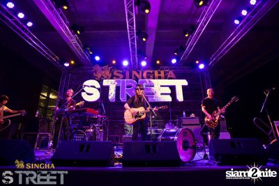 Singha S-treet with Yellow Fang, Sqweez Animal & Greasy Cafe — photo 437
