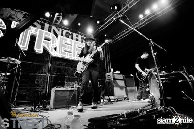 Singha S-treet with Yellow Fang, Sqweez Animal & Greasy Cafe — photo 439