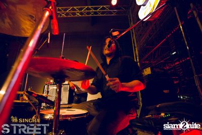 Singha S-treet with Yellow Fang, Sqweez Animal & Greasy Cafe — photo 466