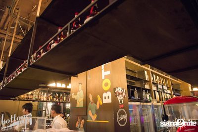ปาร์ตี้คืนวันเสาร์ ที่ร้าน บ็อทท่อมส์ อัพ, ทองหล่อ — photo 5