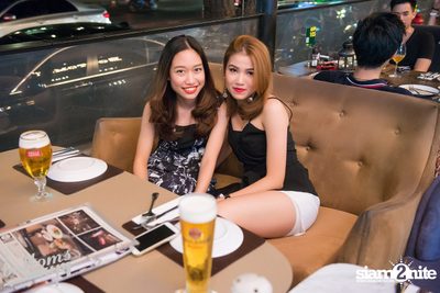 ปาร์ตี้คืนวันเสาร์ ที่ร้าน บ็อทท่อมส์ อัพ, ทองหล่อ — photo 29