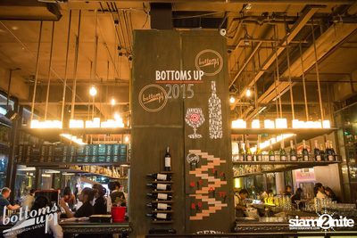 ปาร์ตี้คืนวันเสาร์ ที่ร้าน บ็อทท่อมส์ อัพ, ทองหล่อ — photo 78