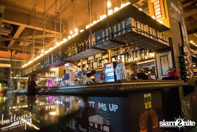 ปาร์ตี้คืนวันเสาร์ ที่ร้าน บ็อทท่อมส์ อัพ, ทองหล่อ — photo 80
