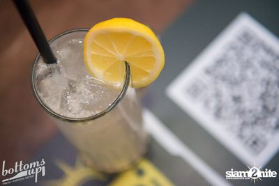 ปาร์ตี้คืนวันเสาร์ ที่ร้าน บ็อทท่อมส์ อัพ, ทองหล่อ — photo 110