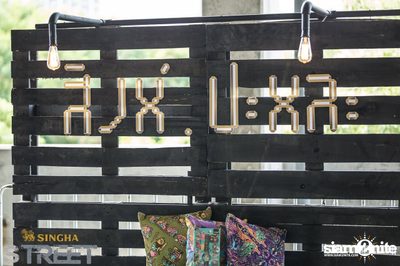 Singha S-treet with Seal Pillow, Polycat & Gene Kasidit — photo 4