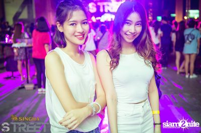 Singha S-treet with Seal Pillow, Polycat & Gene Kasidit — photo 137