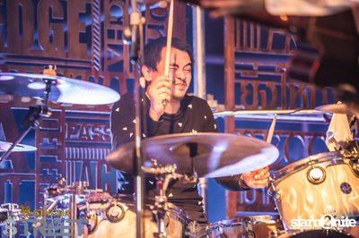 Singha S-treet with Seal Pillow, Polycat & Gene Kasidit — photo 153