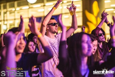 Singha S-treet with Seal Pillow, Polycat & Gene Kasidit — photo 158
