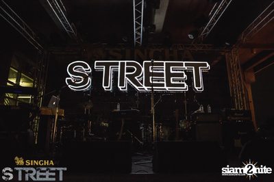 Singha S-treet with Seal Pillow, Polycat & Gene Kasidit — photo 193