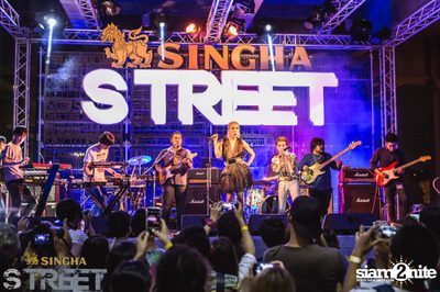 Singha S-treet with Seal Pillow, Polycat & Gene Kasidit — photo 211