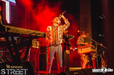 Singha S-treet with Seal Pillow, Polycat & Gene Kasidit — photo 241