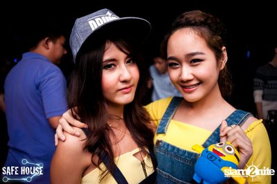 Bello Bholly BParty ที่ร้าน เซฟเฮ้าส์ ทองหล่อ — photo 2