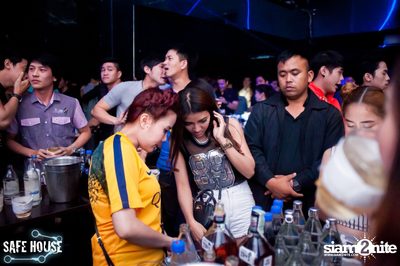 Bello Bholly BParty ที่ร้าน เซฟเฮ้าส์ ทองหล่อ — photo 43