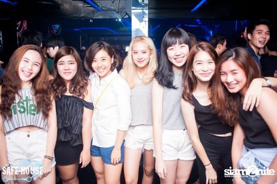 Bello Bholly BParty ที่ร้าน เซฟเฮ้าส์ ทองหล่อ — photo 47