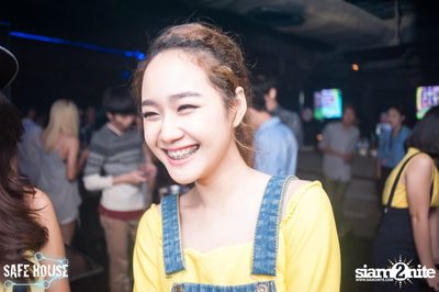 Bello Bholly BParty ที่ร้าน เซฟเฮ้าส์ ทองหล่อ — photo 56