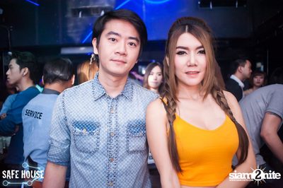 Bello Bholly BParty ที่ร้าน เซฟเฮ้าส์ ทองหล่อ — photo 66