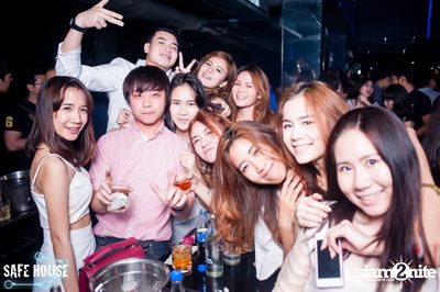 Bello Bholly BParty ที่ร้าน เซฟเฮ้าส์ ทองหล่อ — photo 97