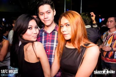 Bello Bholly BParty ที่ร้าน เซฟเฮ้าส์ ทองหล่อ — photo 102