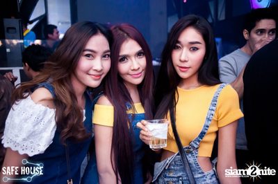 Bello Bholly BParty ที่ร้าน เซฟเฮ้าส์ ทองหล่อ — photo 110