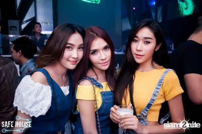 Bello Bholly BParty ที่ร้าน เซฟเฮ้าส์ ทองหล่อ — photo 112