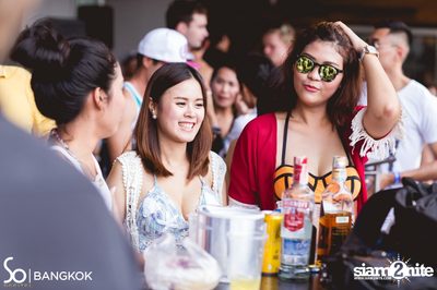 SO POOL PARTY ที่ เดอะ วอเตอร์ คลับ,โซฟิเทล โซ — photo 72