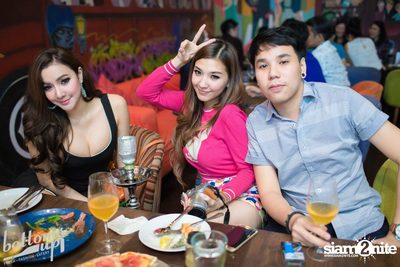 Saturday Night at BottomsUp, Thonglor — photo 24