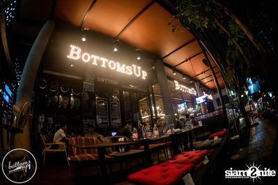 Saturday Night at BottomsUp, Thonglor — photo 13