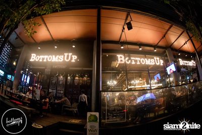 Saturday Night at BottomsUp, Thonglor — photo 14
